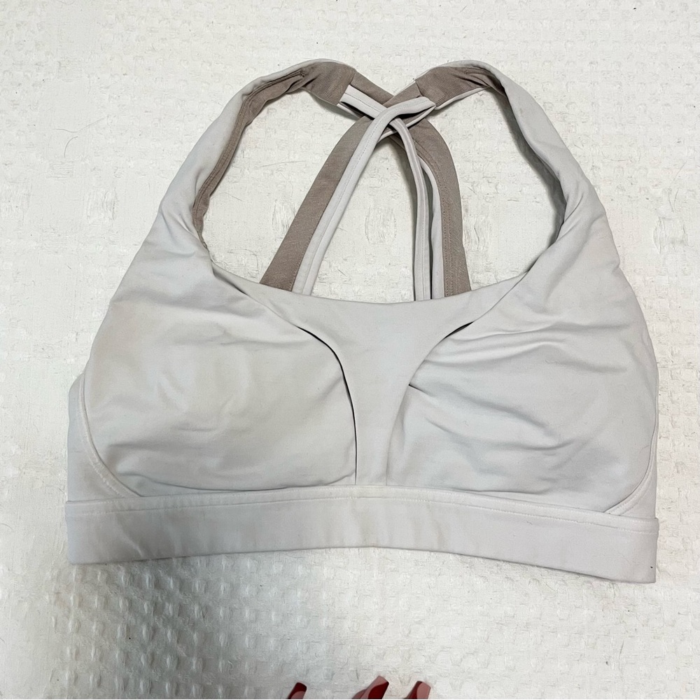 Lululemon Sports Bra High Support Size 6
